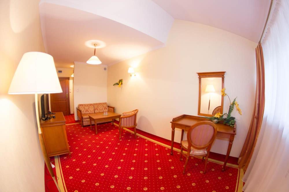 Hotel Stodolka Cminsk Luaran gambar