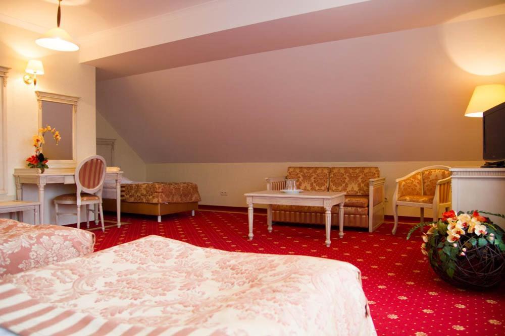 Hotel Stodolka Cminsk Luaran gambar