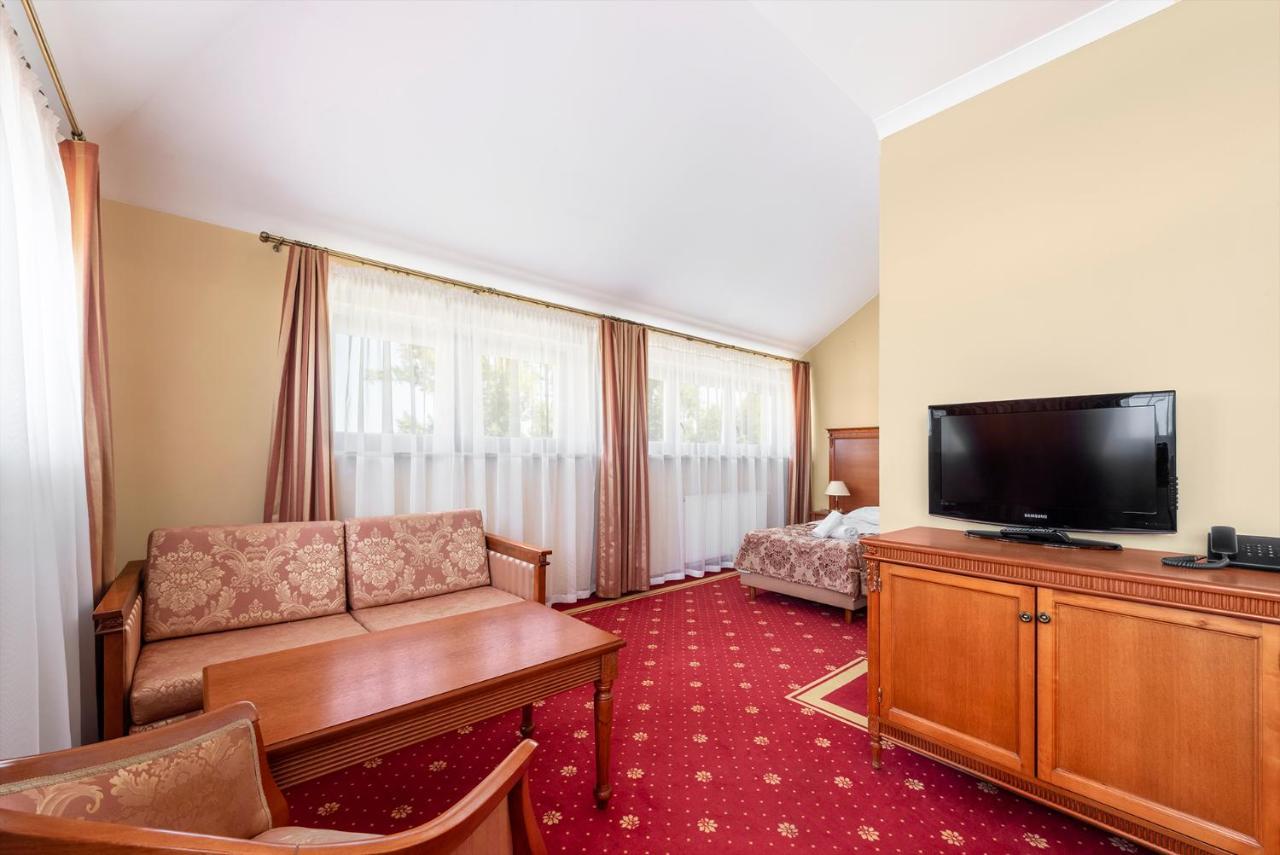 Hotel Stodolka Cminsk Luaran gambar